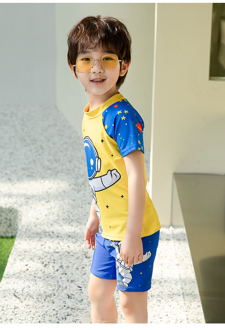 Kids swimwear